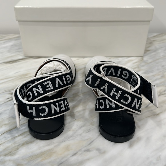 GIVENCHY STRAP MULE WHITE/BLACK 36 6 - Picture 4 of 7